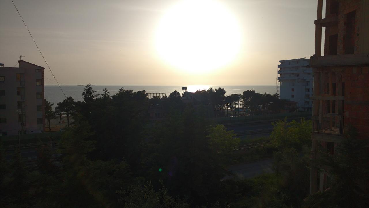 Hotel Blendi Durres Bagian luar foto