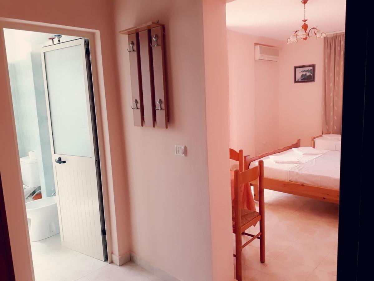 Hotel Blendi Durres Bagian luar foto