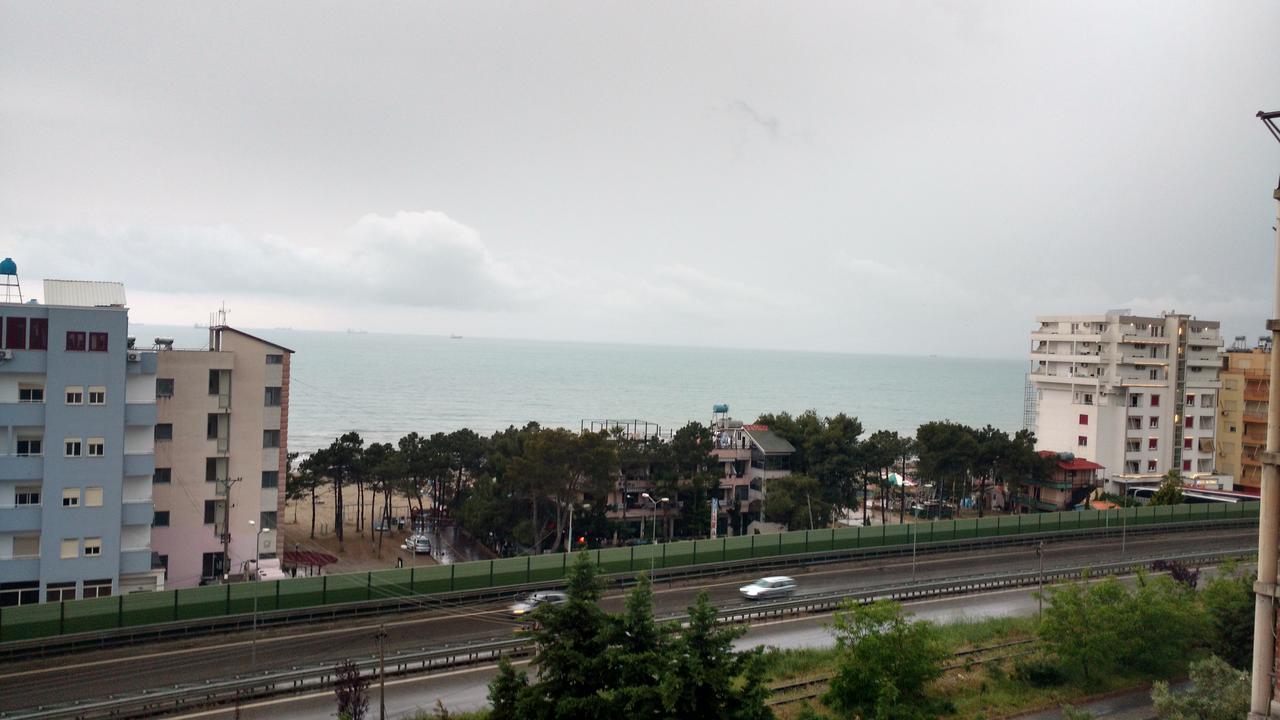 Hotel Blendi Durres Bagian luar foto