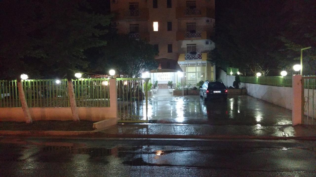 Hotel Blendi Durres Bagian luar foto