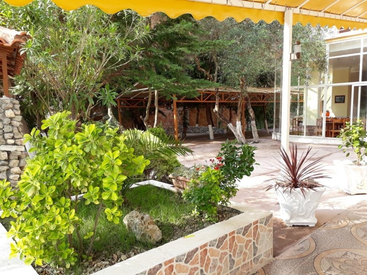 Hotel Blendi Durres Bagian luar foto